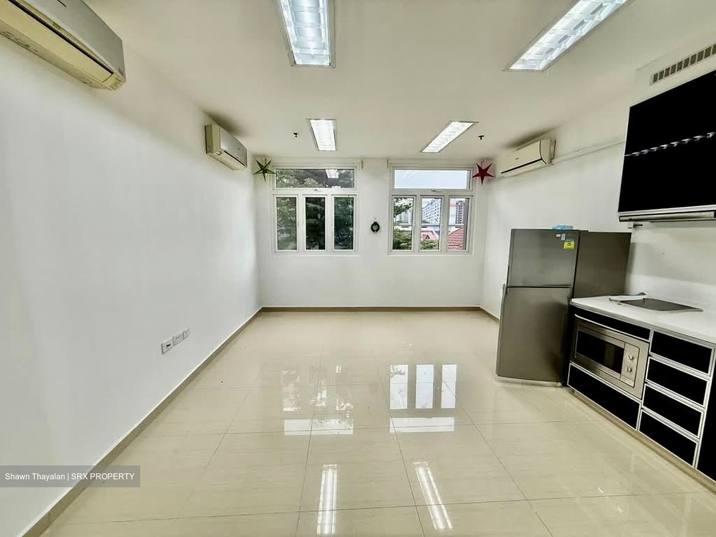 Soho Life (D15), Office #551384841